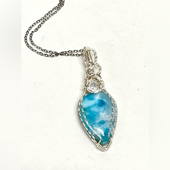 HAND CRAFTED Larimar Cubic Zirconia wire Wrapped Silver Filled Pendant Necklace - Picture 9 of 10